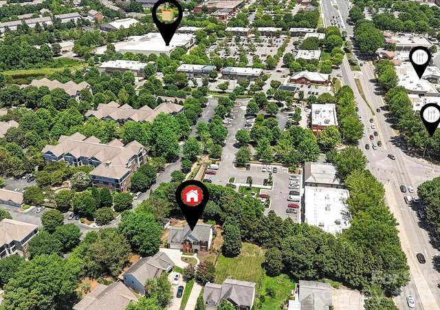 Photo 3 of Single family home for sale at 9539 Stawell Dr, Huntersville, NC 28078 | MLS# 4387348 | Listing updated on 2026-09-22