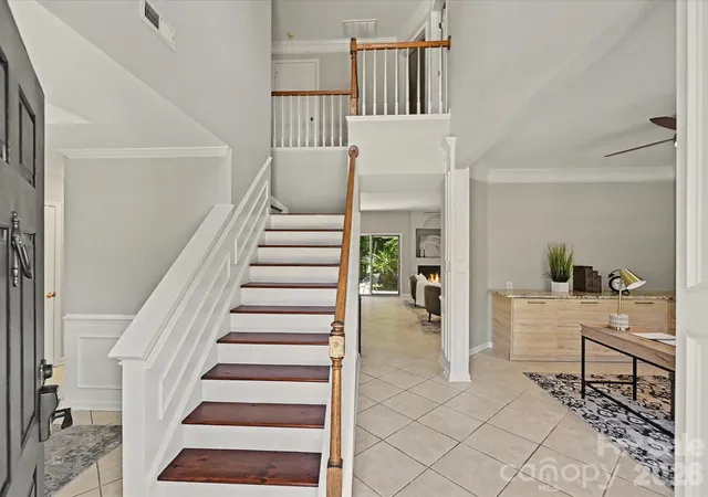 Photo 4 of Single family home for sale at 9539 Stawell Dr, Huntersville, NC 28078 | MLS# 4387348 | Listing updated on 2026-09-22