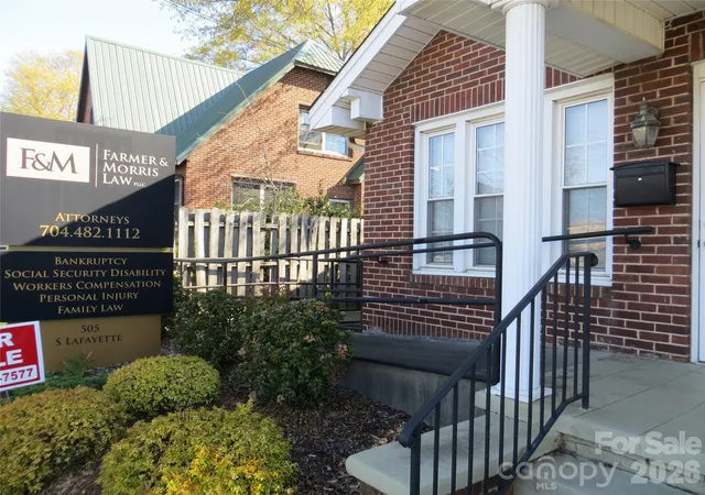 Photo 3 of Single family home for sale at 505 S Lafayette St, Shelby, NC 28150 | MLS# 4387366 | Listing updated on 2026-06-25