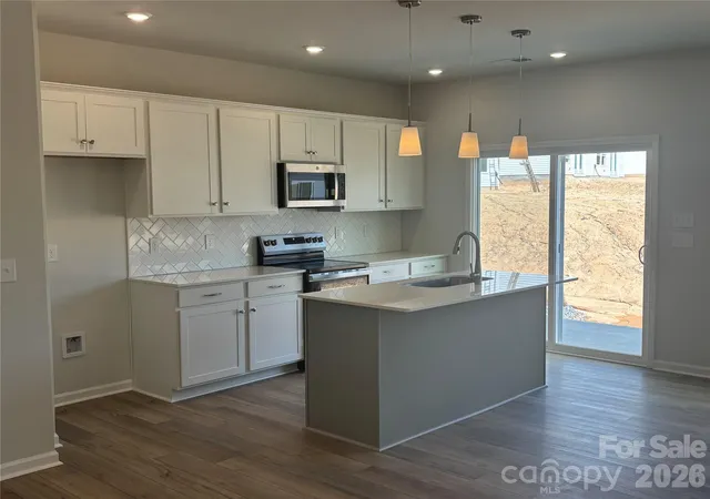 Photo 4 of Townhouse for sale at 3626 Teslow Dr #38, Charlotte, NC 28215 | MLS# 4387367 | Listing updated on 2026-10-09
