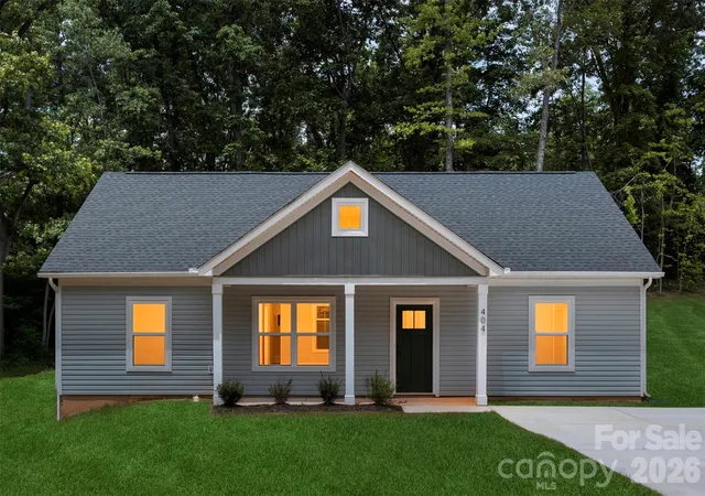 Photo 2 of Single family home for sale at 404 Brice St, Kings Mountain, NC 28086 | MLS# 4387371 | Listing updated on 2026-10-06