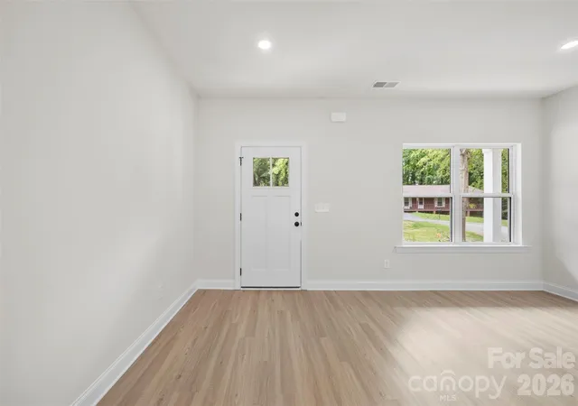 Photo 3 of Single family home for sale at 404 Brice St, Kings Mountain, NC 28086 | MLS# 4387371 | Listing updated on 2026-10-06