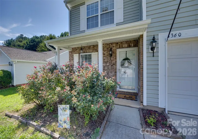 Photo 3 of Single family home for sale at 1360 Jessicas Way, Rock Hill, SC 29730 | MLS# 4387384 | Listing updated on 2026-10-17