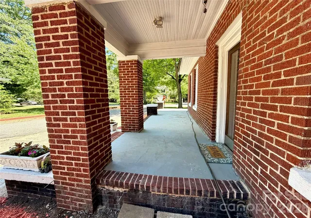 3rd image of 715 E Marion St, Shelby, NC 28150 | MLS# 4387396