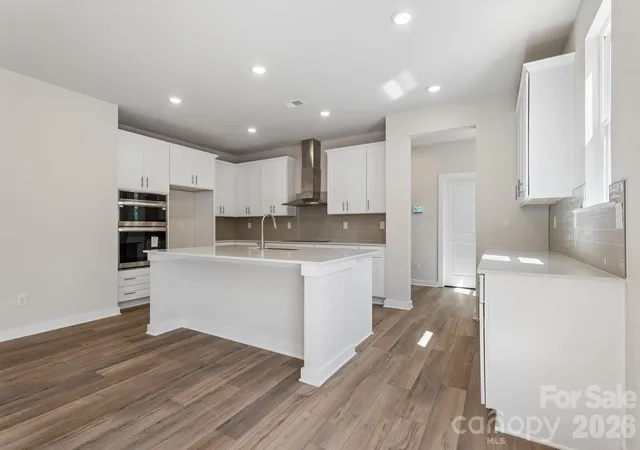 Photo 3 of Single family home for sale at 208 E Warfield Dr, Mooresville, NC 28115 | MLS# 4387406 | Listing updated on 2026-09-19
