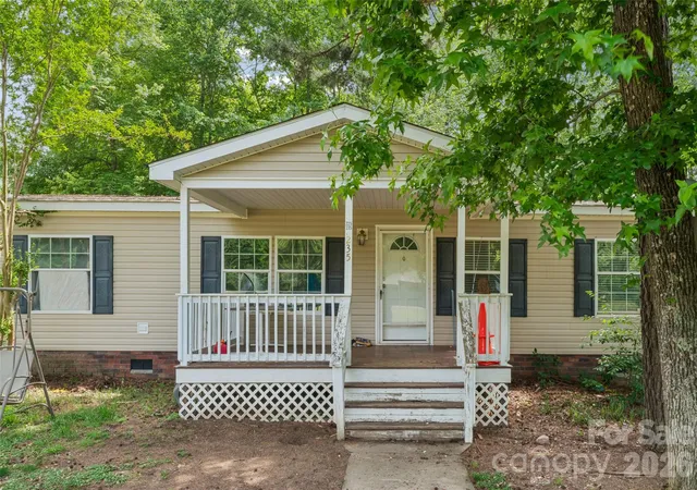 Photo 1 of Single family home for sale at 235 Misty Ln, Kannapolis, NC 28081 | MLS# 4387410 | Listing updated on 2026-06-04