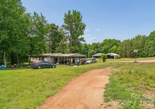 Photo 3 of Single family home for sale at 235 Misty Ln, Kannapolis, NC 28081 | MLS# 4387410 | Listing updated on 2026-06-04