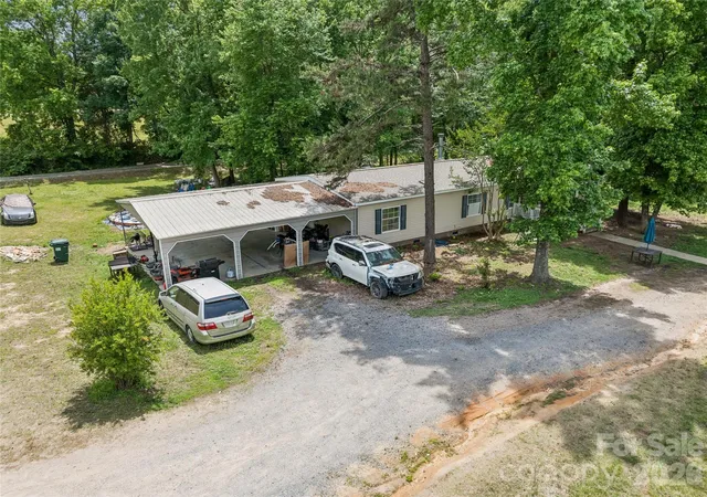 Photo 4 of Single family home for sale at 235 Misty Ln, Kannapolis, NC 28081 | MLS# 4387410 | Listing updated on 2026-06-04
