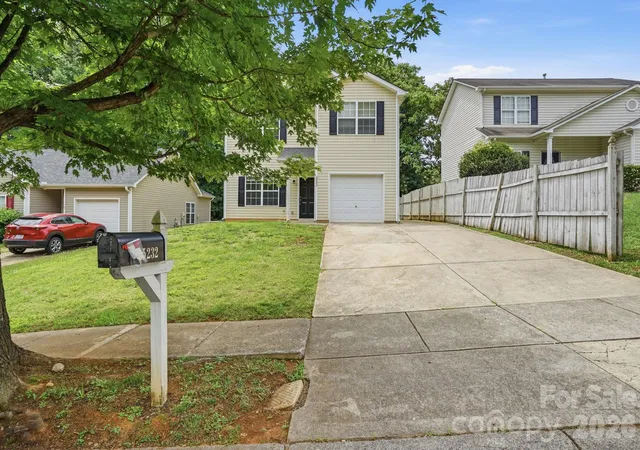 2nd image of 5240 Javitz Rd, Charlotte, NC 28216 | MLS# 4387419