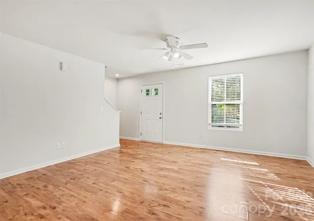 4th image of 1602 Joseph Hewes Ct, Charlotte, NC 28212 | MLS# 4387453