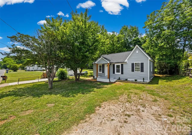 Homes for sale in Kings Mountain, NC | 604 Mauney Ave, Kings Mountain, NC 28086 | MLS# 4387457