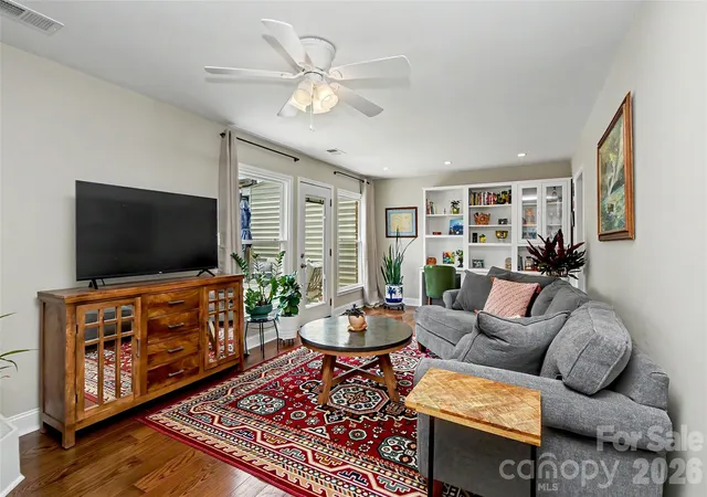 2nd image of 8333 Knights Bridge Rd, Charlotte, NC 28210 | MLS# 4387477