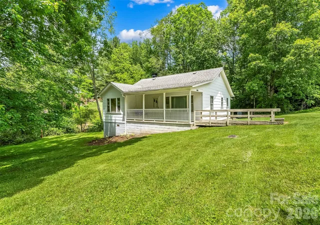 Photo 2 of Single family home for sale at 127 Stafford Rd, Spruce Pine, NC 28777 | MLS# 4387478 | Listing updated on 2026-08-15