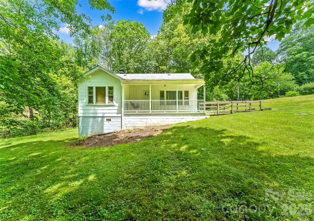 Photo 33 of Single family home for sale at 127 Stafford Rd, Spruce Pine, NC 28777 | MLS# 4387478 | Listing updated on 2026-08-15