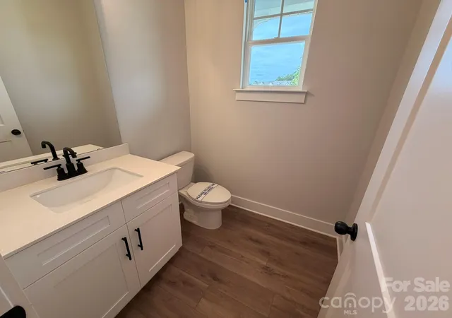 Photo 4 of Townhouse for sale at 402 Blythe Townhome Ln, Waxhaw, NC 28173 | MLS# 4387493 | Listing updated on 2026-10-04