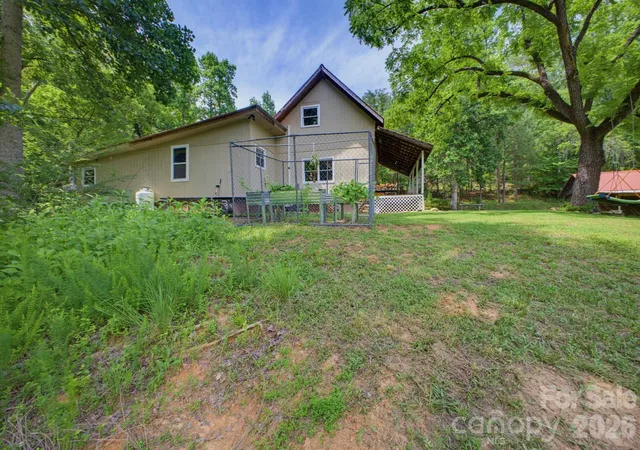 Homes for sale in Mill Spring, NC | 1239 W Mcguinn Rd, Mill Spring, NC 28756 | MLS# 4387532