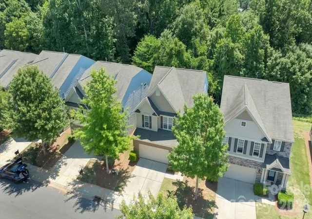 Homes for sale in Charlotte, NC | 5122 Mount Clare Ln, Charlotte, NC 28210 | MLS# 4387557