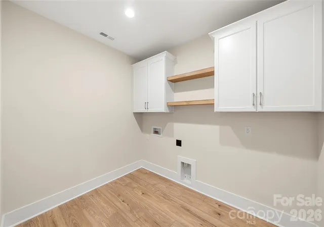 Photo 13 of Single family home for sale at 6991 Oakridge Rd #1, Clover, SC 29710 | MLS# 4387572 | Listing updated on 2026-08-03