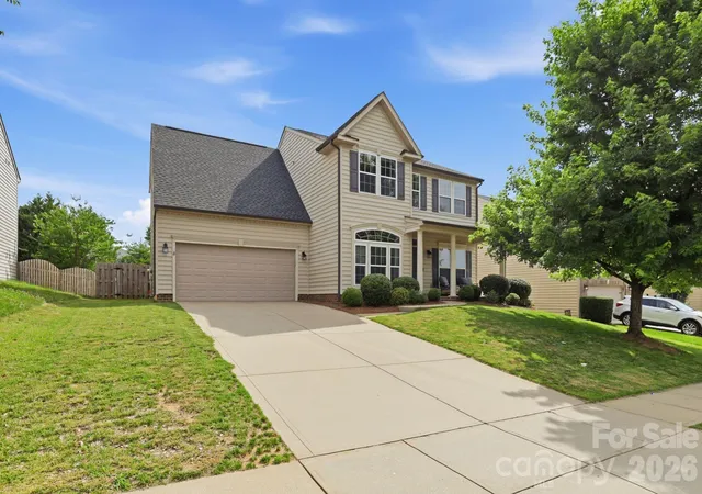 Photo 1 of Single family home for sale at 2075 Clover Hl Rd, Fort Mill, SC 29707 | MLS# 4387586 | Listing updated on 2026-08-13