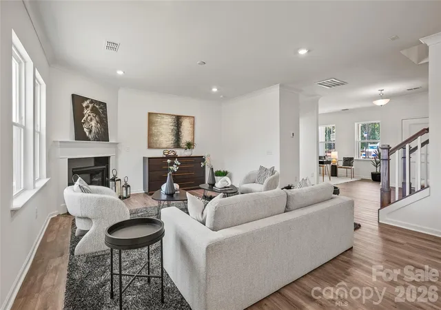Photo 3 of Single family home for sale at 5704 Stewarts Landing Rd, Charlotte, NC 28215 | MLS# 4387596 | Listing updated on 2026-06-20