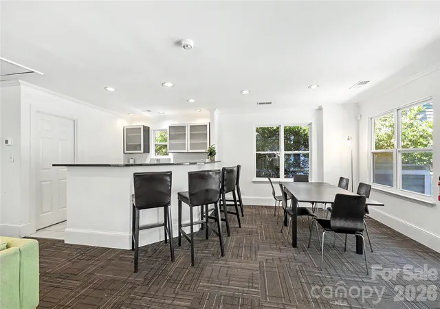 2nd image of 517 N Graham St, Charlotte, NC 28202