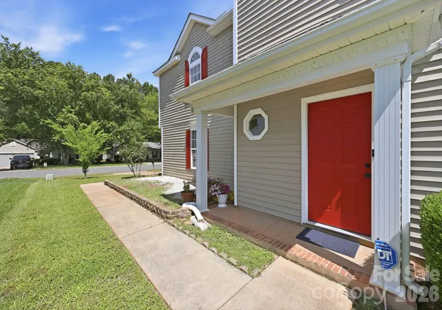 2nd image of 6912 Alanbrook Rd, Charlotte, NC 28215 | MLS# 4387607