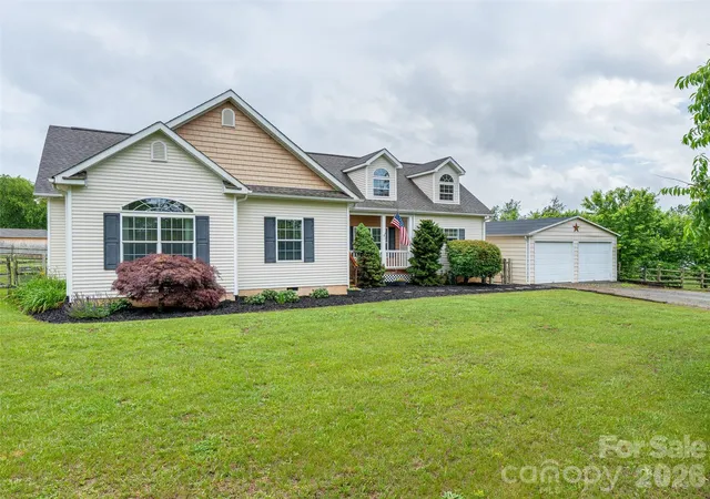 3rd image of 300 Welch Dr, Alexander, NC 28701 | MLS# 4387609