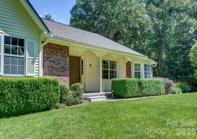 2nd image of 31 Surrey Run, Asheville, NC 28803 | MLS# 4387615