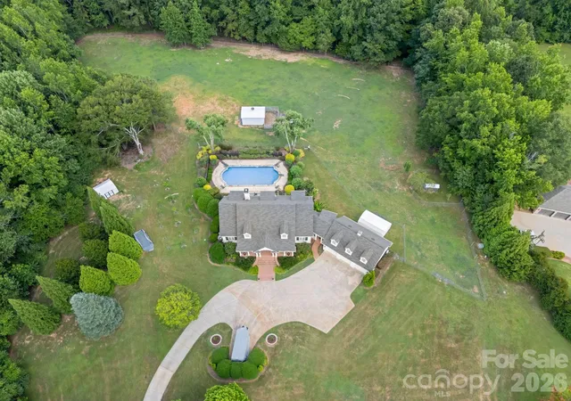 Photo 3 of Mansion for sale at 340 Harrison Rd, Roebuck, SC 29376 | MLS# 4387616 | Listing updated on 2026-05-30