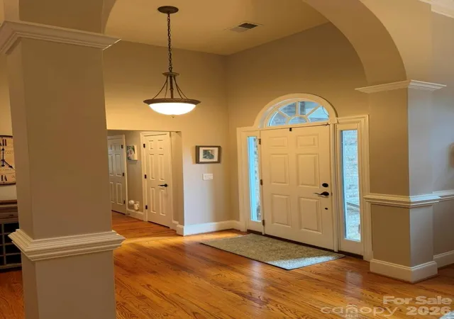 Homes for sale in Hickory, NC | 914 Players Ridge Rd, Hickory, NC 28601 | MLS# 4387638