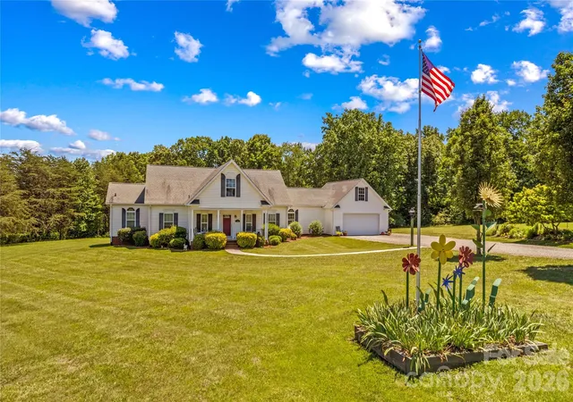 Homes for sale in Hiddenite, NC | 339 Johnson Farm Rd, Hiddenite, NC 28636 | MLS# 4387641