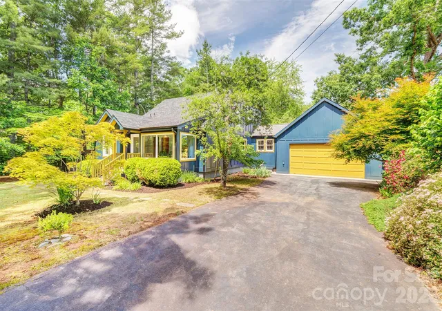 2nd image of 136 Graveyard Rd, Fairview, NC 28730 | MLS# 4387672
