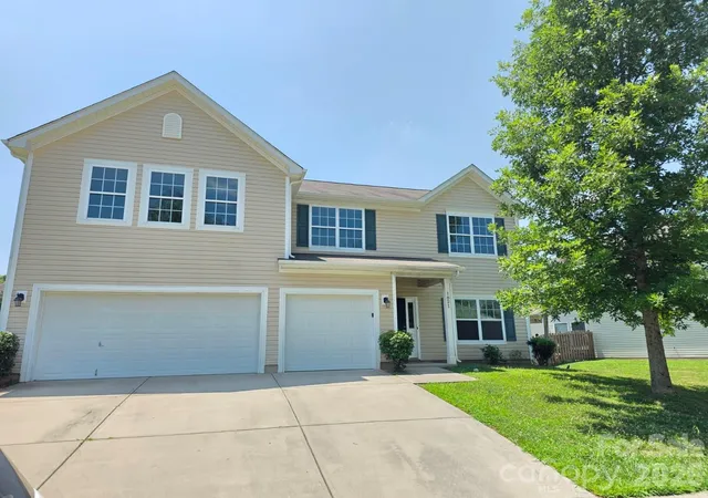 1st image of 1821 Swan Dr, Charlotte, NC 28216 | MLS# 4387692