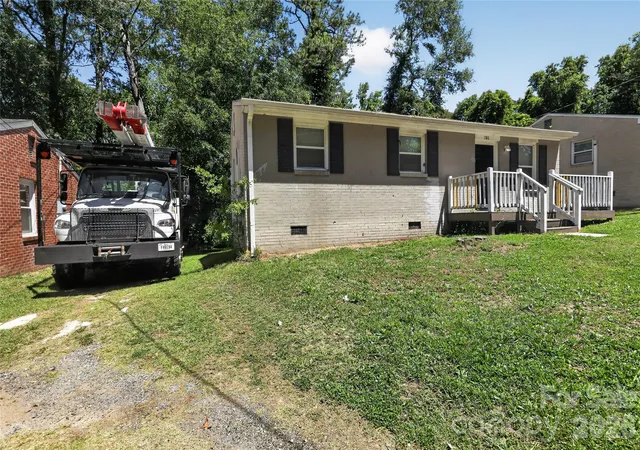 3rd image of 9 Delores St, Greenville, SC 29605 | MLS# 4387706