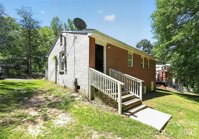 5th image of 9 Delores St, Greenville, SC 29605 | MLS# 4387706