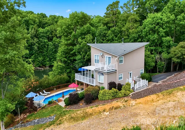 4th image of 140 Williams Cove Ln, Taylorsville, NC 28681 | MLS# 4387713