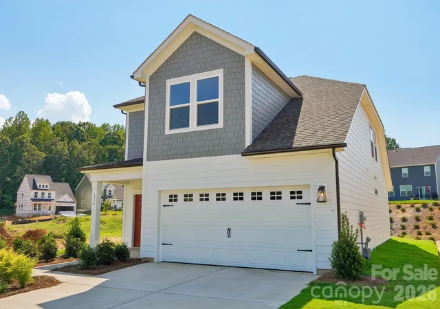 Photo 2 of Single family home for sale at 114 Plover Ln, Mooresville, NC 28115 | MLS# 4387739 | Listing updated on 2026-10-09