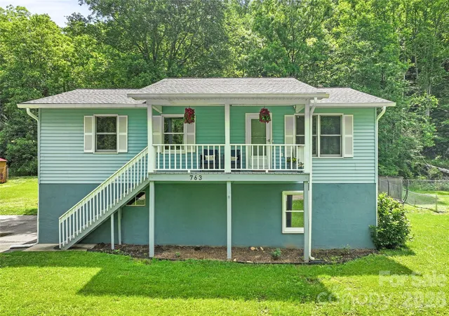Homes for sale in Swannanoa, NC | 763 Bee Tree Rd, Swannanoa, NC 28778 | MLS# 4387747