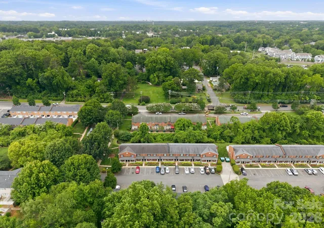 28th image of 1215 Green Oaks Ln #I, Charlotte, NC 28205 | MLS# 4387750