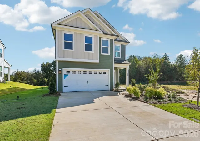 Photo 2 of Single family home for sale at 109 Plover Ln, Mooresville, NC 28115 | MLS# 4387773 | Listing updated on 2026-10-09