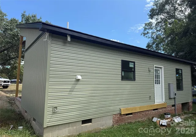 Photo 3 of Single family home for sale at 106 Penn St, Monroe, NC 28112 | MLS# 4387788 | Listing updated on 2026-09-07