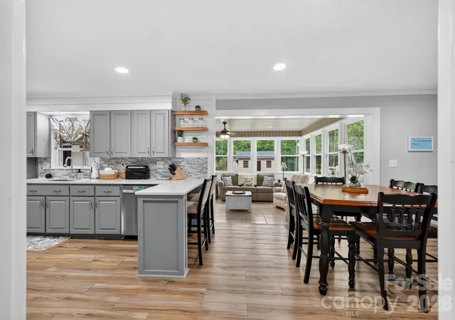 Photo 3 of Single family home for sale at 1172 Rainbow Cir, Catawba, SC 29704 | MLS# 4387808 | Listing updated on 2026-08-17