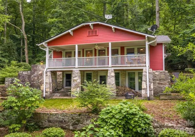 Photo 1 of Single family home for sale at 206 Chestnut Hl Rd, Gerton, NC 28735 | MLS# 4387825 | Listing updated on 2026-09-18