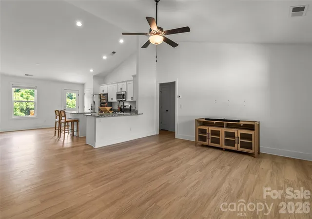 Photo 4 of Single family home for sale at 2412 Mintew Cir, Lincolnton, NC 28092 | MLS# 4387828 | Listing updated on 2026-09-19