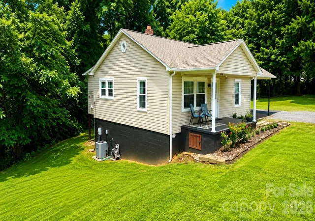 2nd image of 4243 Ralph Patton Rd, Morganton, NC 28655 | MLS# 4387862