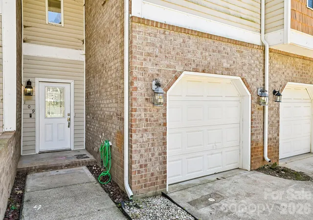 3rd image of 109 Sherman Oaks Ln, Mooresville, NC 28115 | MLS# 4387867