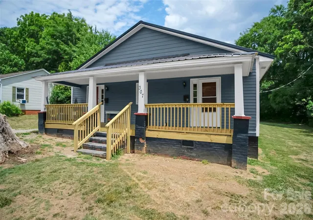 Homes for sale in Cherryville, NC | 307 S Jacob St, Cherryville, NC 28021 | MLS# 4387873
