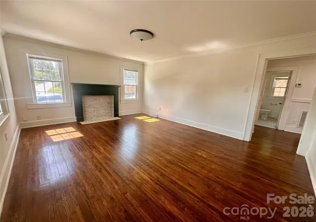 Photo 3 of Single family home for sale at 102 Lincoln St, Belmont, NC 28012 | MLS# 4387899 | Listing updated on 2026-06-03