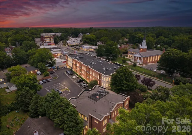 Photo 3 of Condo for sale at 2946 Selwyn Ave #112, Charlotte, NC 28209 | MLS# 4387931 | Listing updated on 2026-08-14