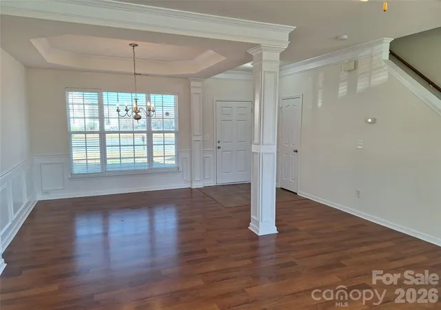 Photo 3 of Sale Pending at 3107 Briar Rose Ct, Charlotte, NC 28269 | MLS# 4387933 | Listing updated on 2026-09-16